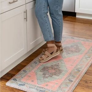 Comfort Kitchen Mat in Modern Geometric Transitional Design